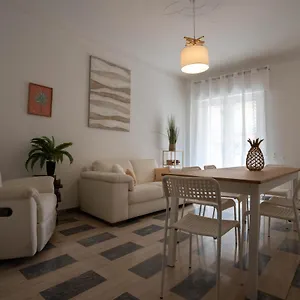 casa-vacanza-alassio-centro.hotelitalianriviera.com/